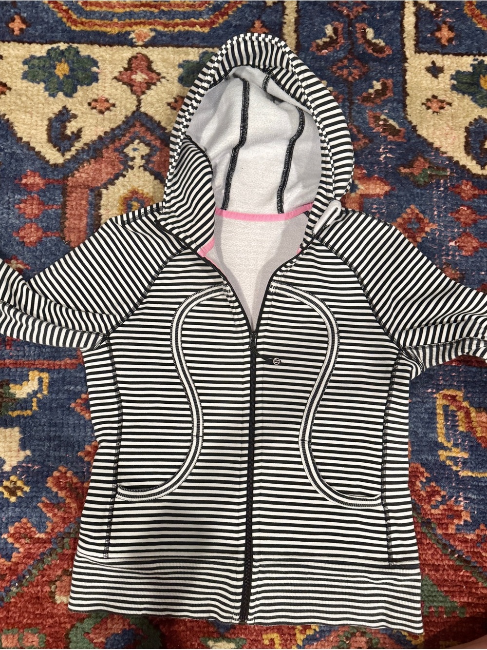 Vintage Lululemon Scuba Hoodie - size 10 - Picture 6 of 8